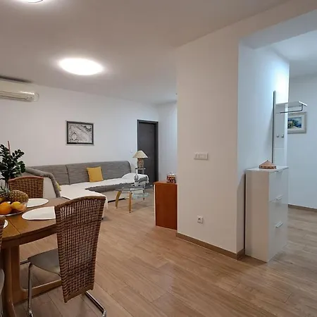 Apartment Greenline *